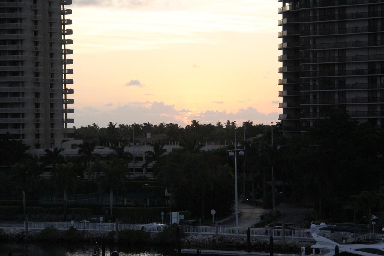 6-502 Amazing Water View - Three Bedrooms Aventura Exteriör bild
